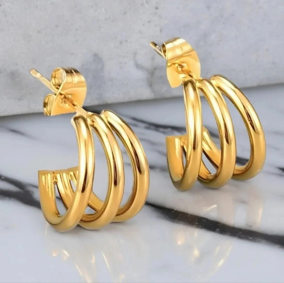🆕️Stylish Minimalistic Hypoallergenic Dainty Elegant Triple C-Hoops Earrings - Picture 8 of 10